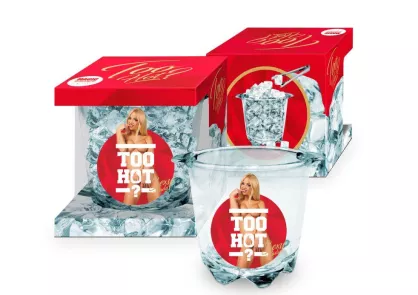 TOO HOT - Szklany kubełek na lód - Kobieta Blondynka